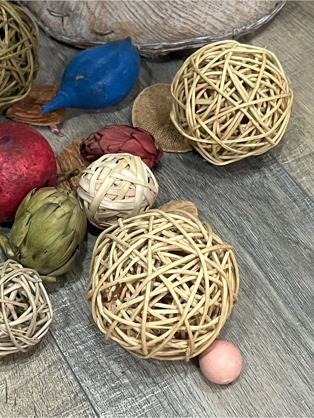 Decorative Driftwood Decorative Wood Balls Pier 1 -EUC